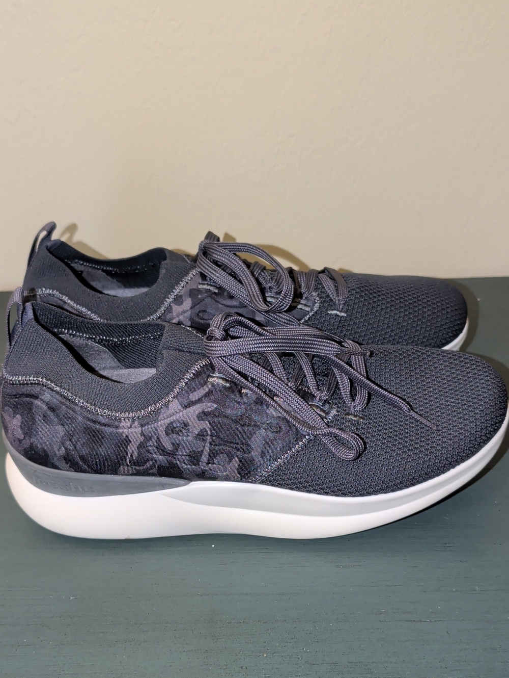 Women’s Moshn Sneakers with Subtle Camo Detailing